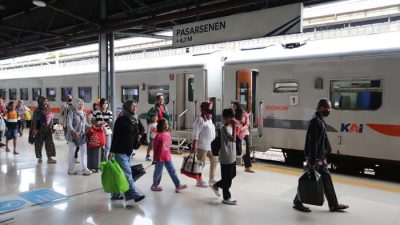 KAI Operasikan Kereta Tambahan Antisipasi Lonjakan Penumpang Libur Nataru 2025/2026 KAI Operasikan Kereta Tambahan Antisipasi Lonjakan Penumpang Libur Nataru 2025/2026