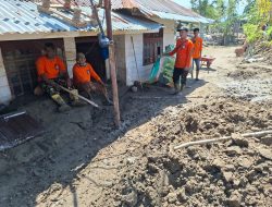 NU, GP Ansor, dan Mahasiswa UNIGA Gotong Royong Bersihkan Dayah Terdampak Banjir di Pidie Jaya
