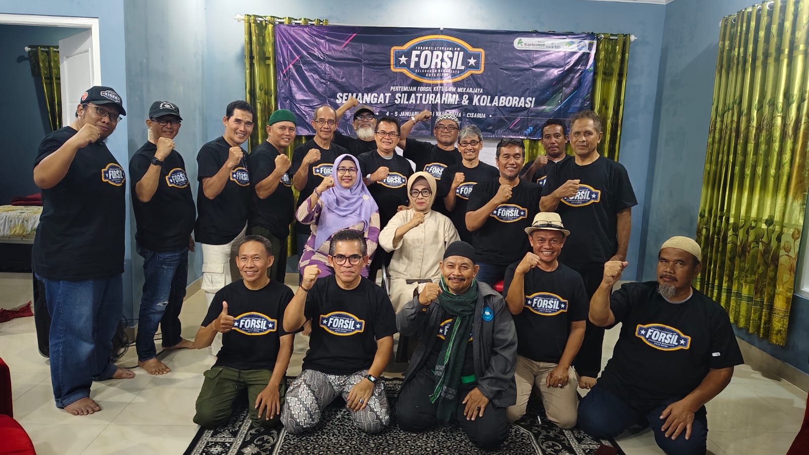 Kegiatan FORSIL Building Capacity saat berlangsung, yang diikuti oleh 31 Ketua rukun warga, narasumber anggota DPRD Komisi B, Endah Winarti, 4-5 Desember di Cisarua.