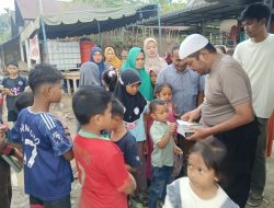 Peduli Korban Banjir Bandang Personel Polres Pidie Jaya Salurkan Bantuan Kemanusiaan