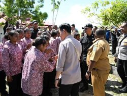 Pastikan Pendidikan Menjangkau Anak Kurang Mampu, Wapres Tinjau SRMA 41 Biak