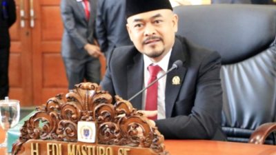 Wacana Cabut SIM Pengendara Merokok, Ketua Fraksi Gerindra DPRD Depok Edi Masturo Buka Suara
