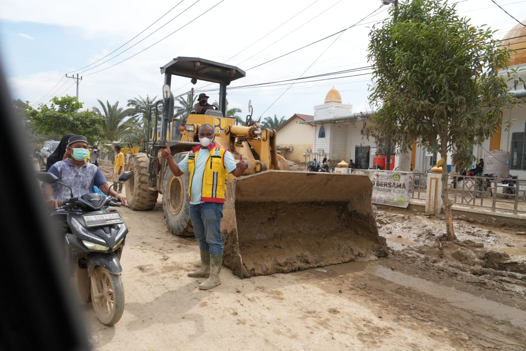 Percepat Penanganan Bencana, Kementerian PU Telah Kerahkan 1.709 Unit Alat Berat ke Aceh, Sumatera Utara, dan Sumatera Barat