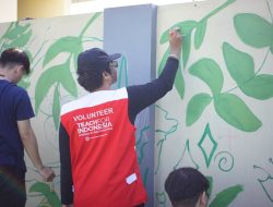 BINUS @Malang Percantik Pesona Aji Saptorenggo Lewat Program Mural Kolaboratif BINUSIAN Plants Hope