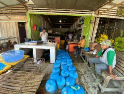 Pedagang Ikan Beralih Usaha Jadi Penjual Ayam Potong Di Ulee Gle