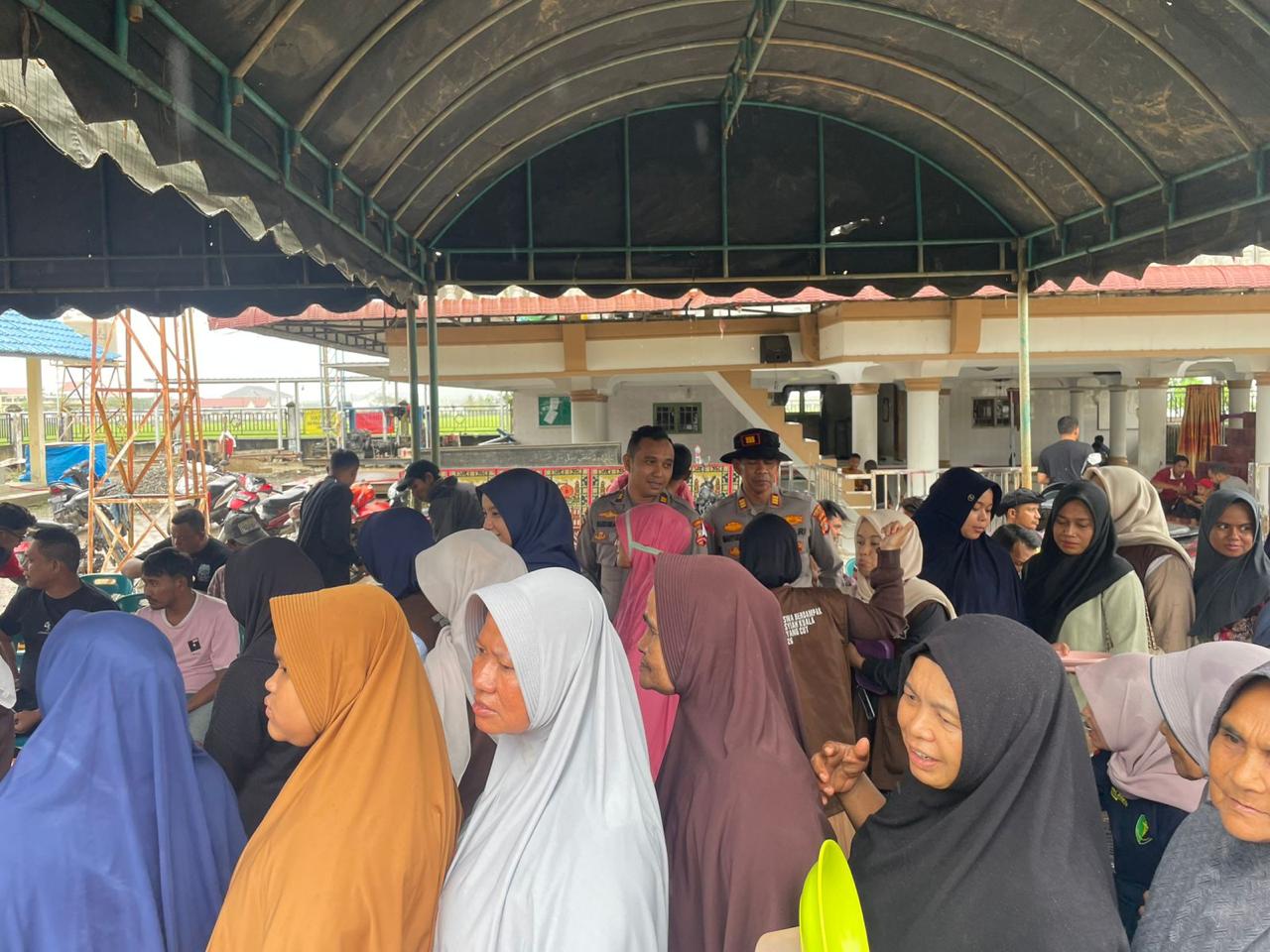 Mahasiswa STIK Lemdiklat Polri Angkatan 83/WPS Laksanakan Trauma Healing bagi Korban Banjir dan Longsor di Pidie Jaya