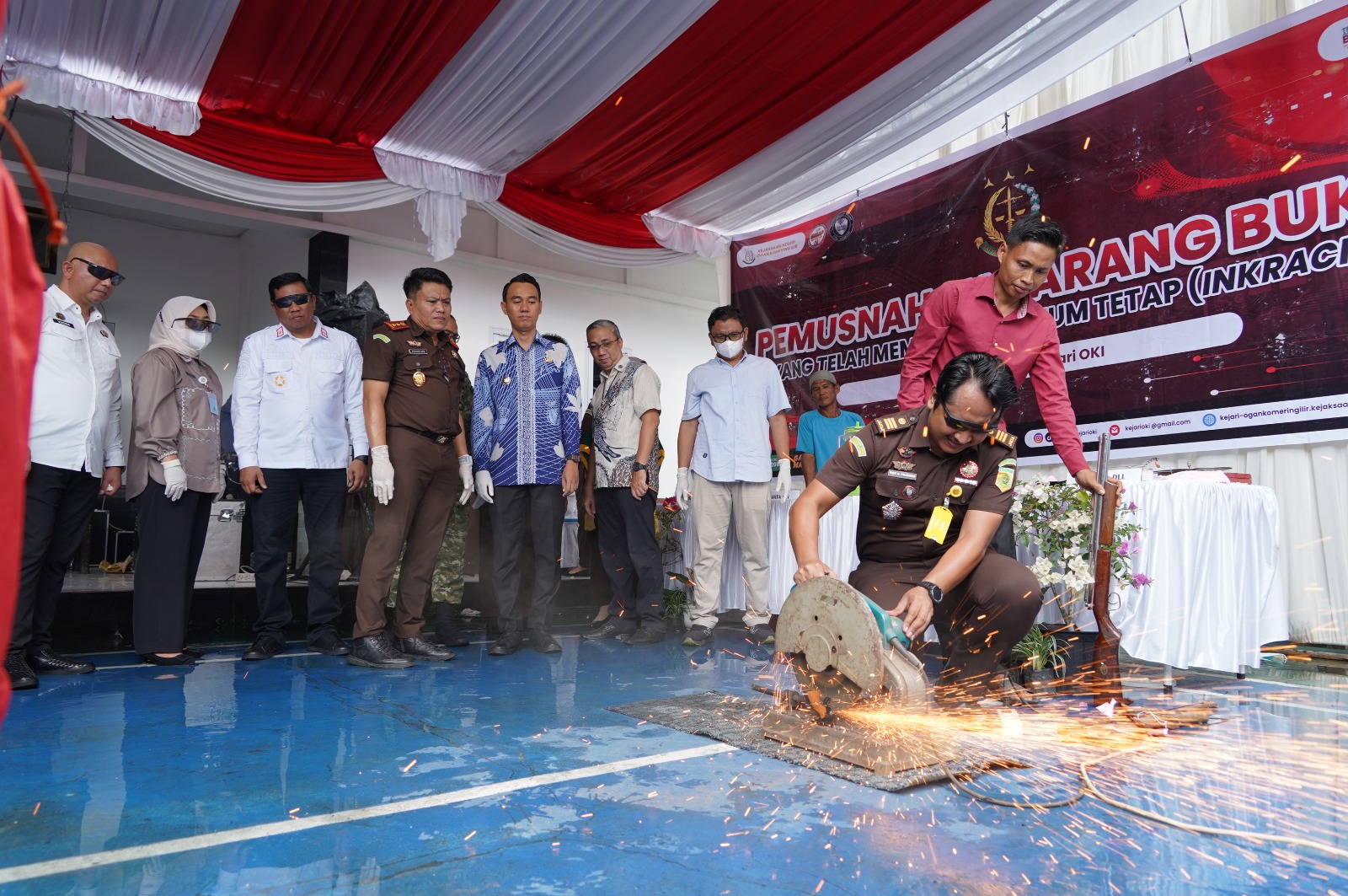 Kejari OKI Musnahkan Barang Bukti Perkara, Catat PNBP Senilai Rp1,23 Miliar