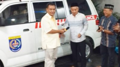 Realisasikan Aspirasi, H. Turiman Serahkan Ambulans Gratis untuk Warga
