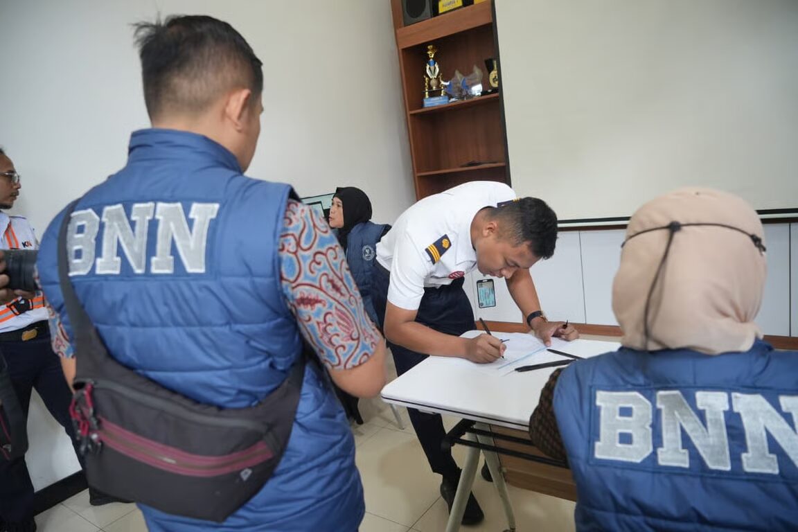 KAI Daop 2 Bandung Pastikan Petugas Angkutan Lebaran 2026 Bebas Narkoba