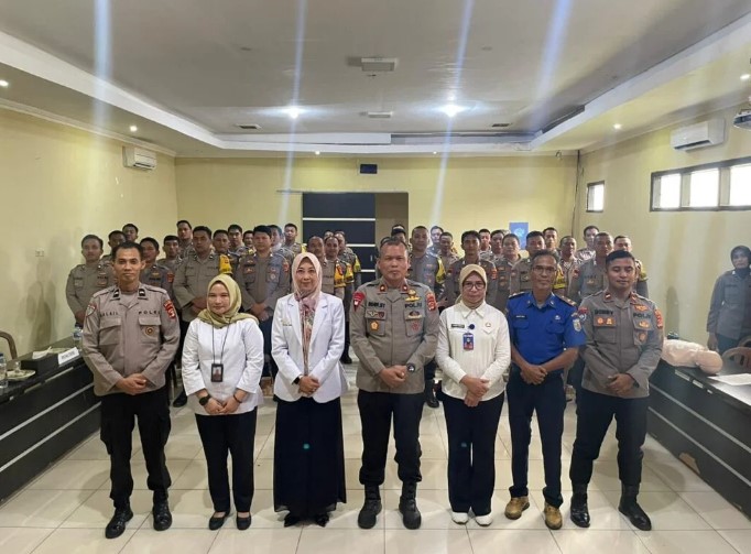 Siap Siaga Sebagai Penolong Masyarakat, Bhabinkamtibmas Polres Way Kanan Dibekali Kemampuan BHD