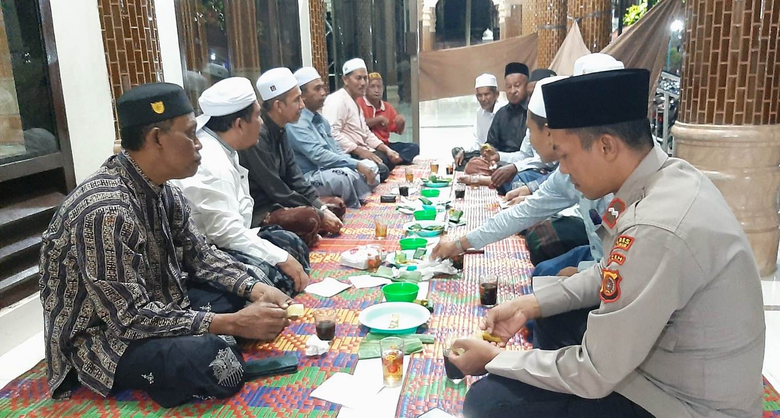 Pengajian Rutin Jadi Ruang Silaturahmi Polsek Pantee Bidari dan Masyarakat